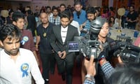 న్యూజెర్సీ ఇండియన్ స్టోర్ వద్ద భారీ క్యూ.. ఈ 'అమెరికన్ సబ్జీ మండి' రచ్చ వెనుక అసలు కథేంటి?